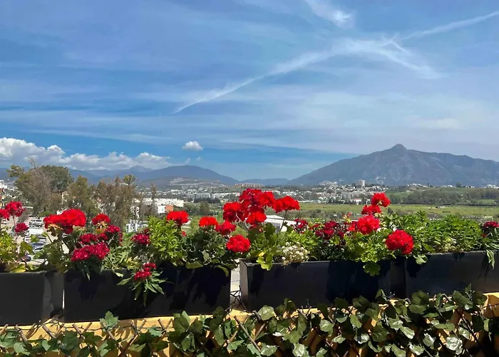 62 - Penthouse In Los Almendros With Fantastic Vie