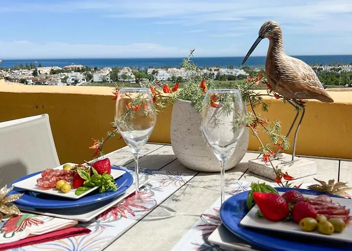 62 - Penthouse In Los Almendros With Fantastic Vie