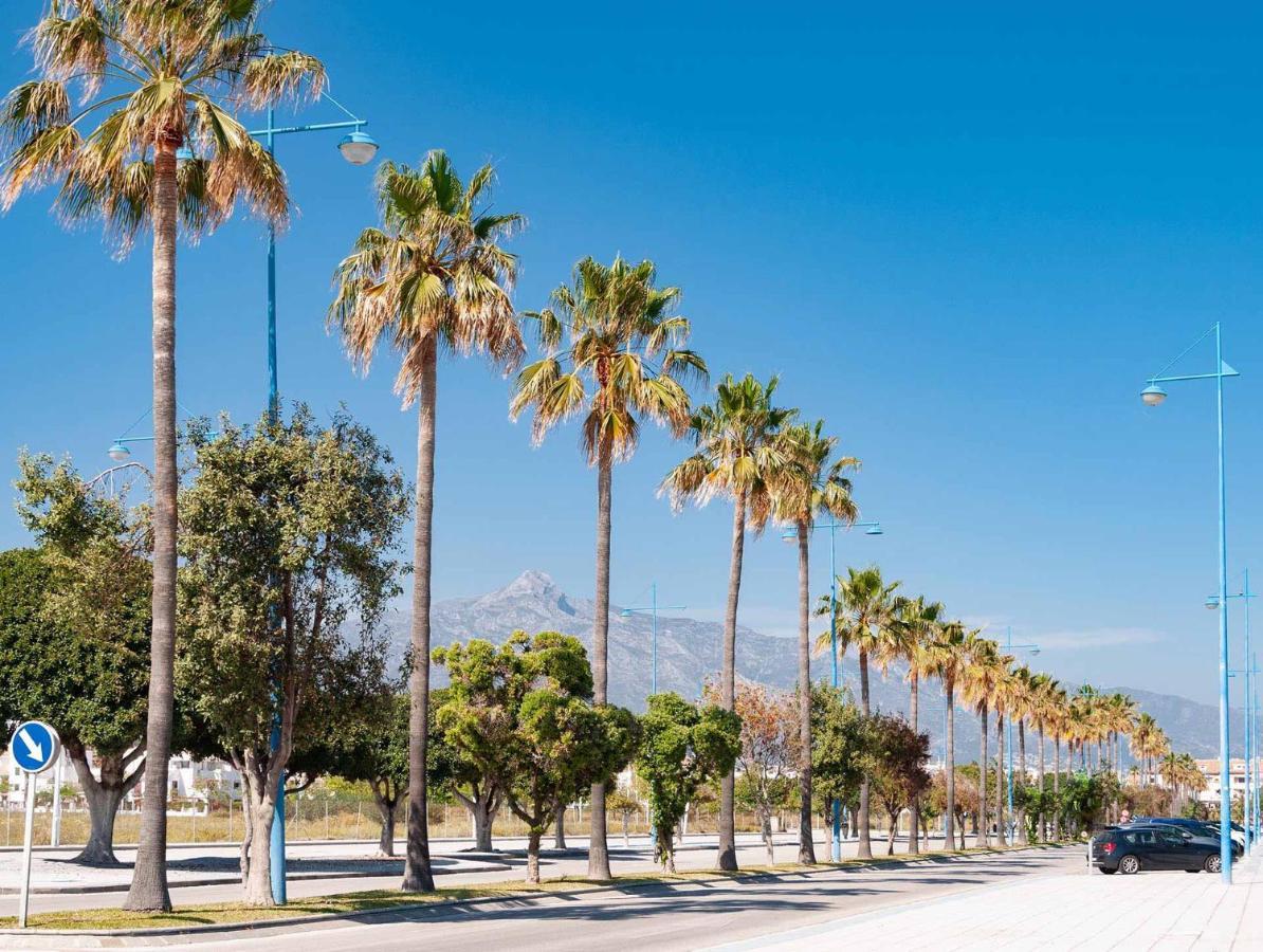 62 - Penthouse In Almendros With Fantastic Vie * Marbella