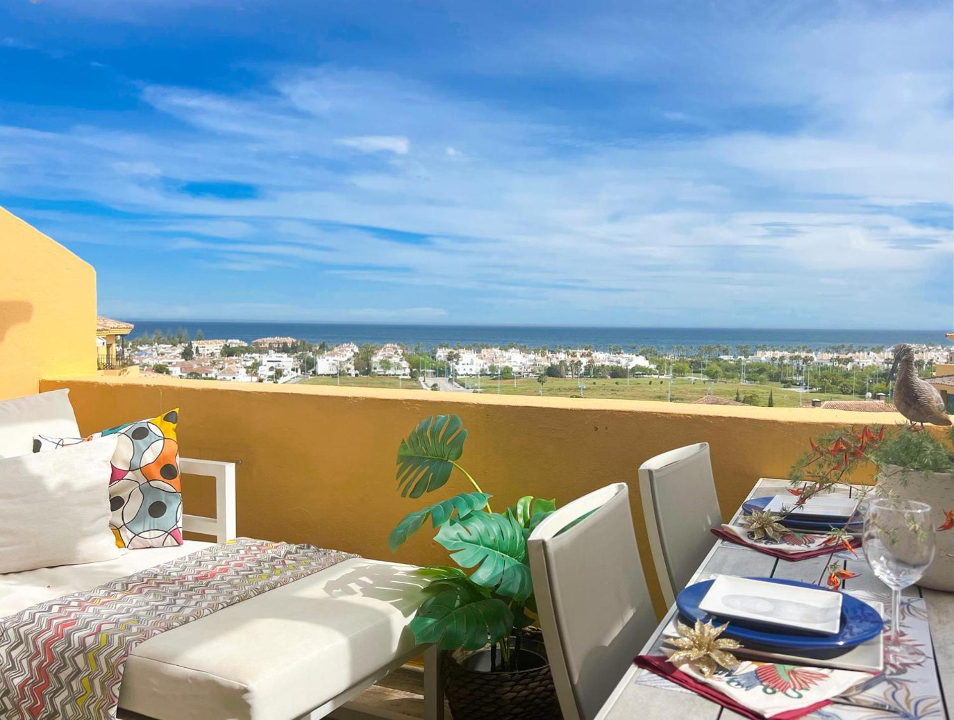 Apartment 62 - Penthouse In Almendros With Fantastic Vie